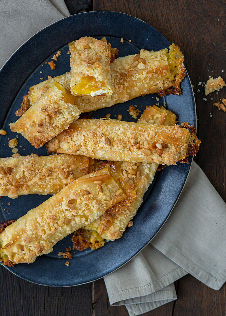 Streusel-Strudel-Röllchen