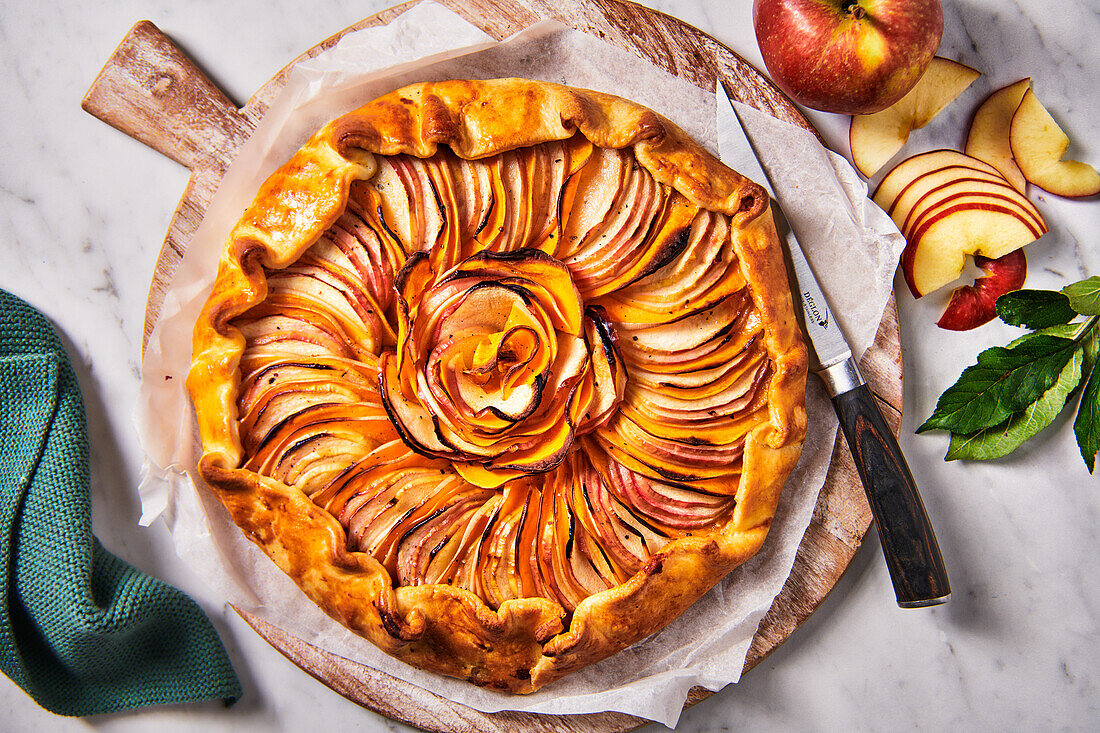 Savoury apple and pumpkin galette