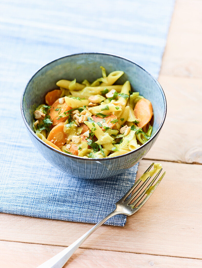 Vegetable curry with penne