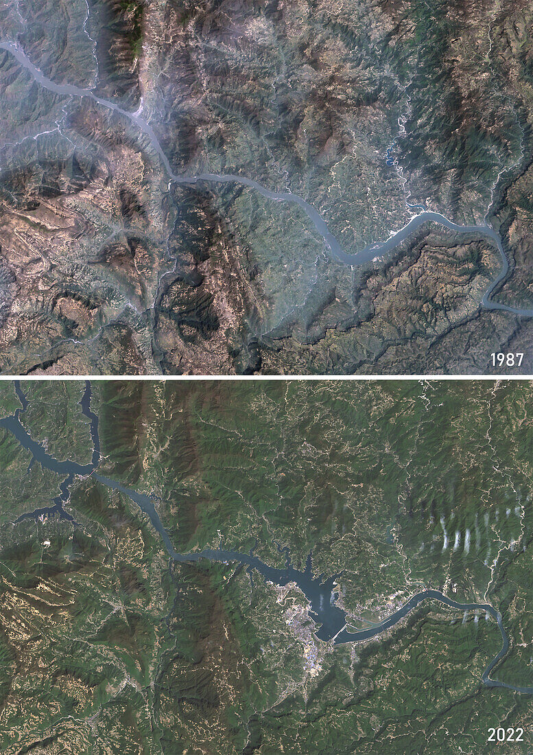 Yangtze River, China in 1987 and 2022, satellite image