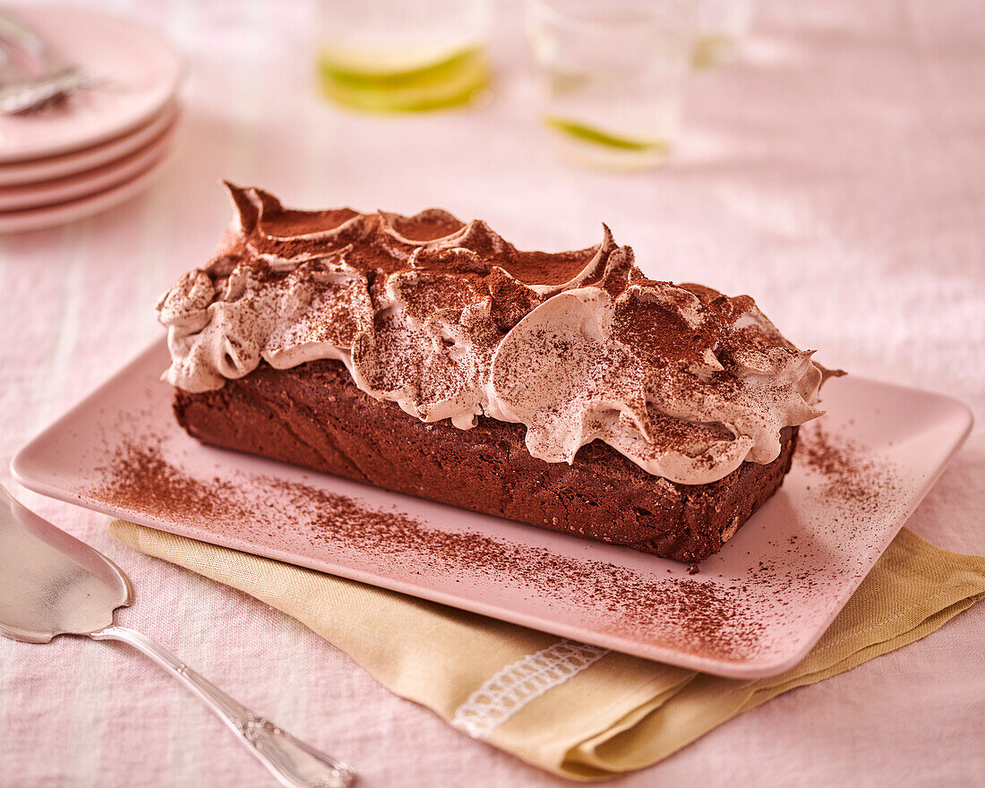 Chocolate box cake with meringue topping
