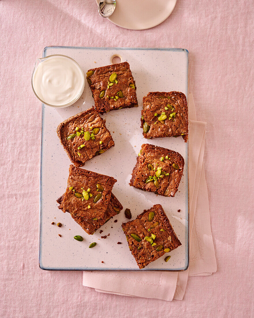 Brownies with pistachios