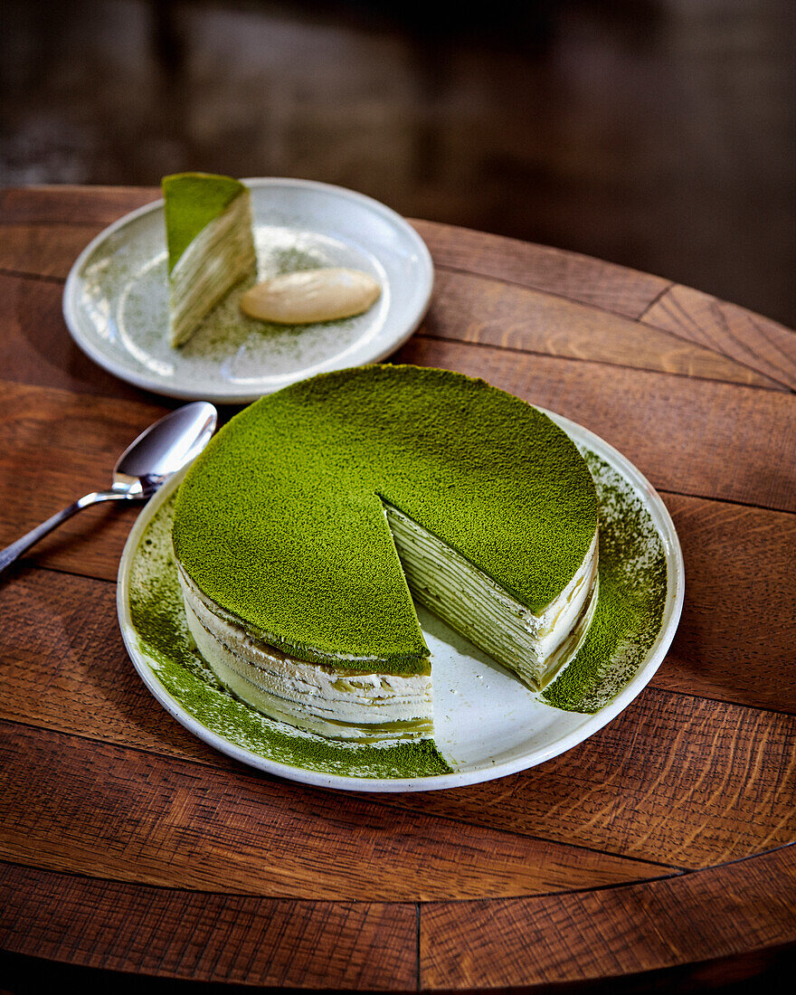 Matcha-Crepe-Torte