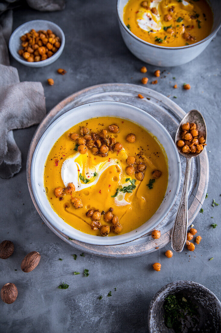 Carrot soup with roasted chickpeas