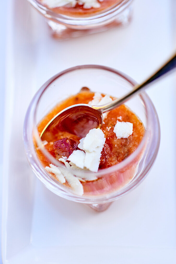 Amuse bouche Amatriciana mit Parmesan