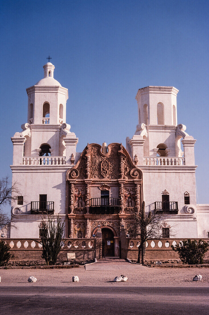 Mission San Xavier del Bac, Tucson Arizona. Erbaut im Barockstil mit maurischer und byzantinischer Architektur