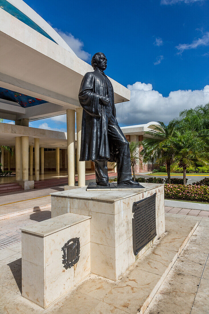 Statue of Juan Pablo Duarte by sculptor, Jose Ramon Rotelini, in Santo Domingo, Dominican Republic.