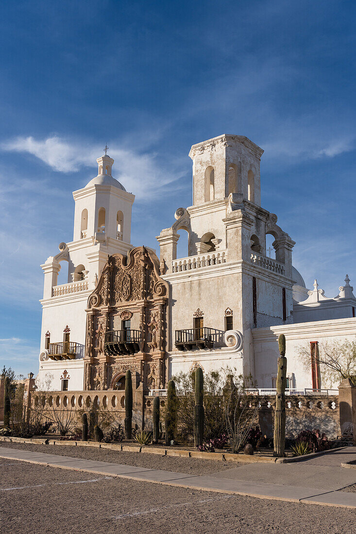 Mission San Xavier del Bac, Tucson Arizona. Erbaut im Barockstil mit maurischer und byzantinischer Architektur