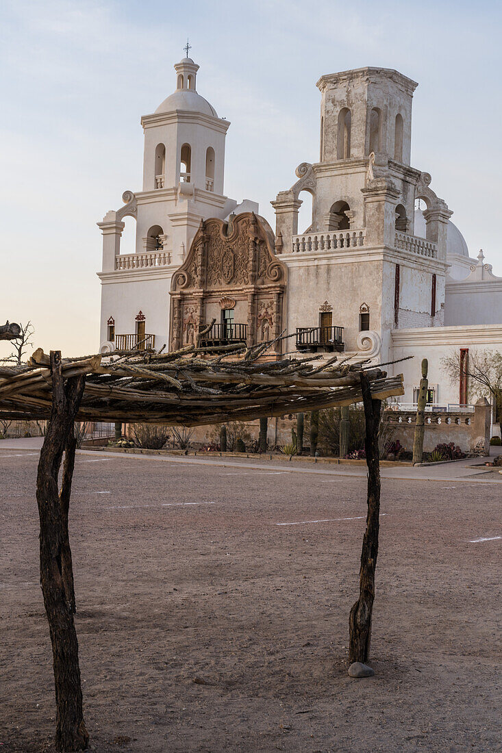 Mission San Xavier del Bac, Tucson Arizona. Erbaut im Barockstil mit maurischer und byzantinischer Architektur