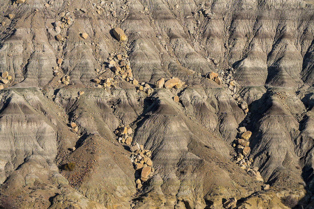 Angel Peak Scenic Area in der Nähe von Bloomfield, New Mexico. Die erodierten Kutz Canyon Badlands