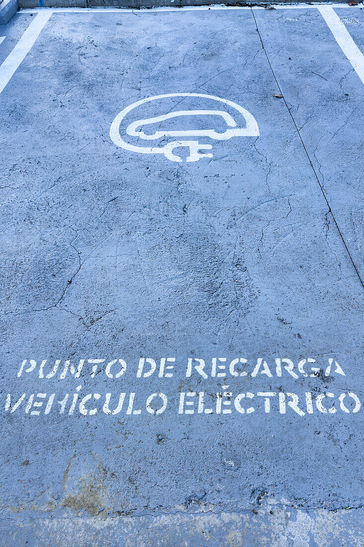 Ladestation für Elektroautos, Zaragoza, Spanien