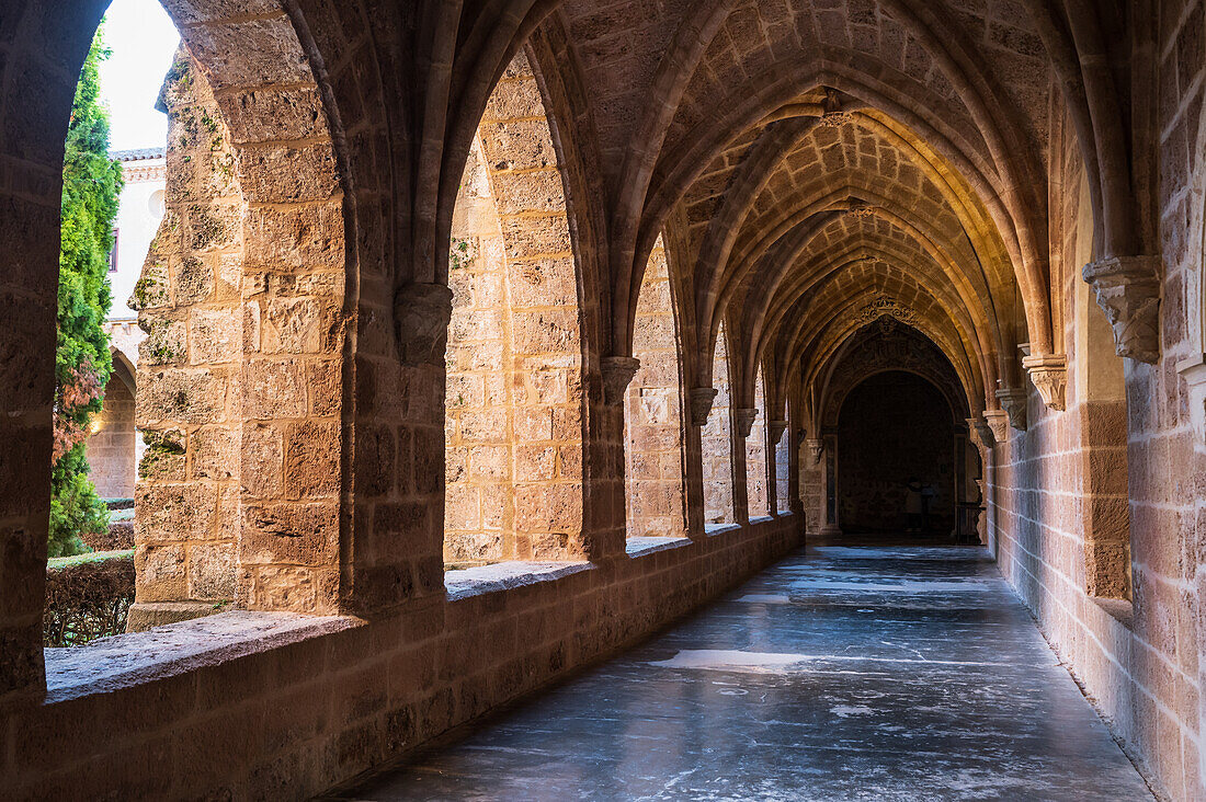 Monasterio de Piedra (Steinkloster), in einem Naturpark in Nuevalos, Zaragoza, Spanien