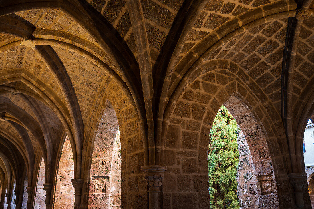 Monasterio de Piedra (Steinkloster), in einem Naturpark in Nuevalos, Zaragoza, Spanien