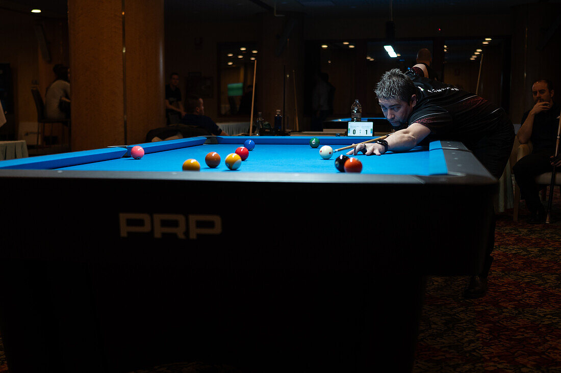 Nationaler Wettbewerb der 8-Ball Pool Tour im Boston Hotel, Zaragoza, Spanien