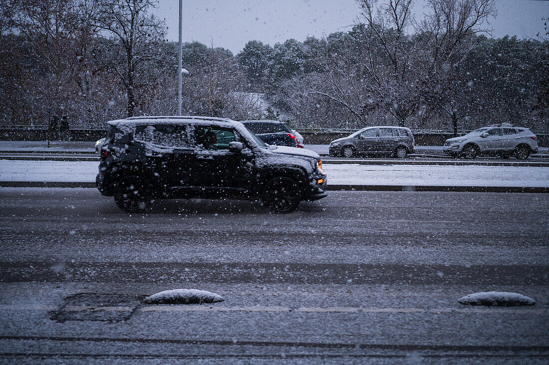 Zaragoza blanketed in snow by storm Juan