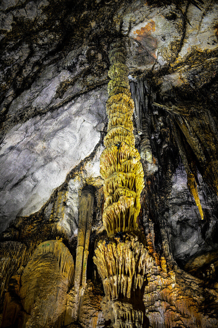 Höhlen der Kunst (Coves díArtr) in der Gemeinde Capdepera, im Nordosten der Insel Mallorca, Spanien