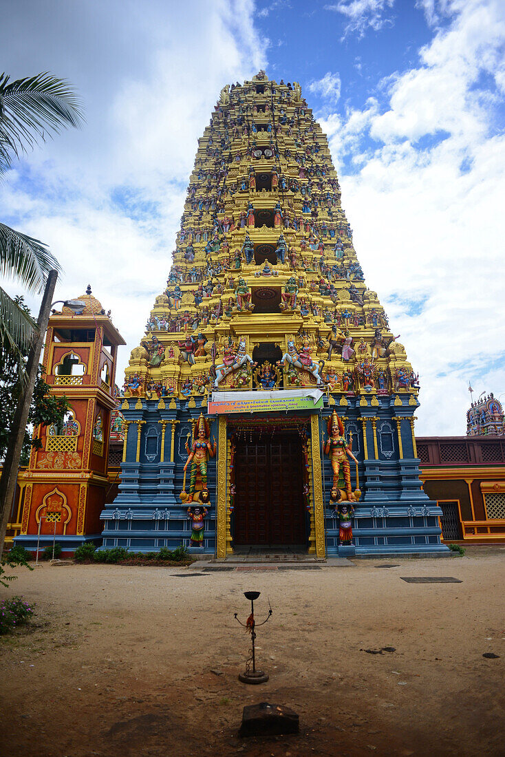 Der Hindu-Tempel Sri Muthumariamman Thevasthanam in Matale, Sri Lanka