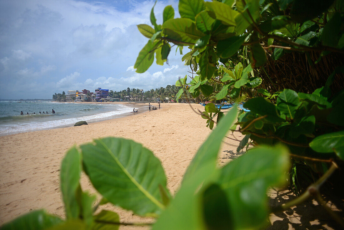 Strand von Unawatuna im Bezirk Galle, Sri Lanka