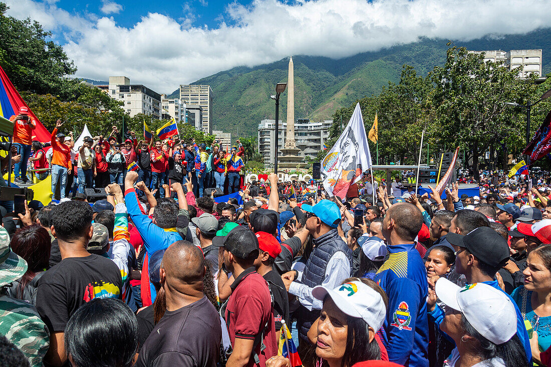 Kundgebung der Regierung von Nicolas Maduro in den Straßen von Caracas zur Feier des 23. Januar in Venezuela