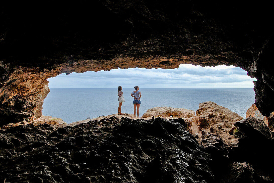 Mystische Höhle in Formentera, Spanien
