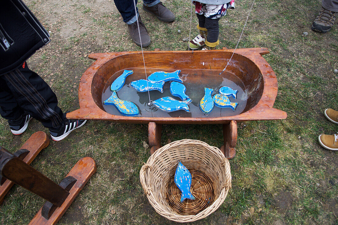 Wood fishing game for kids.