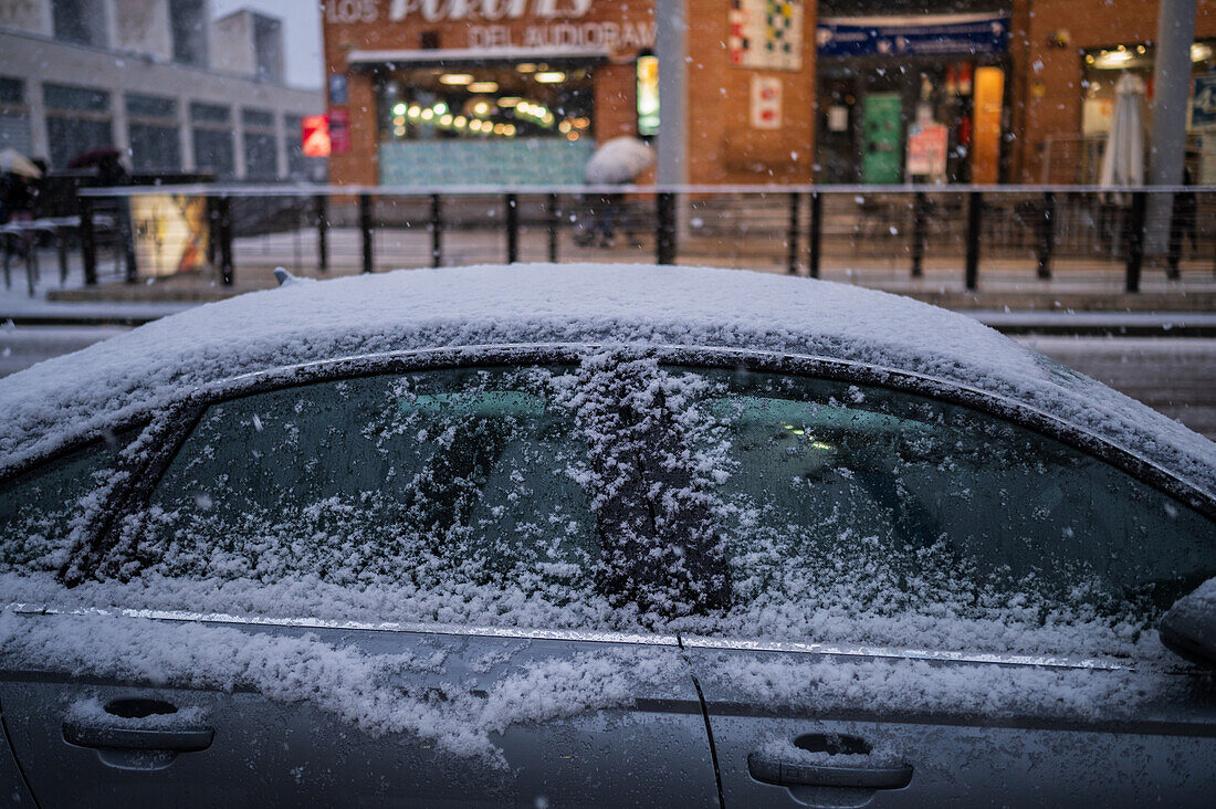 Zaragoza blanketed in snow by storm Juan