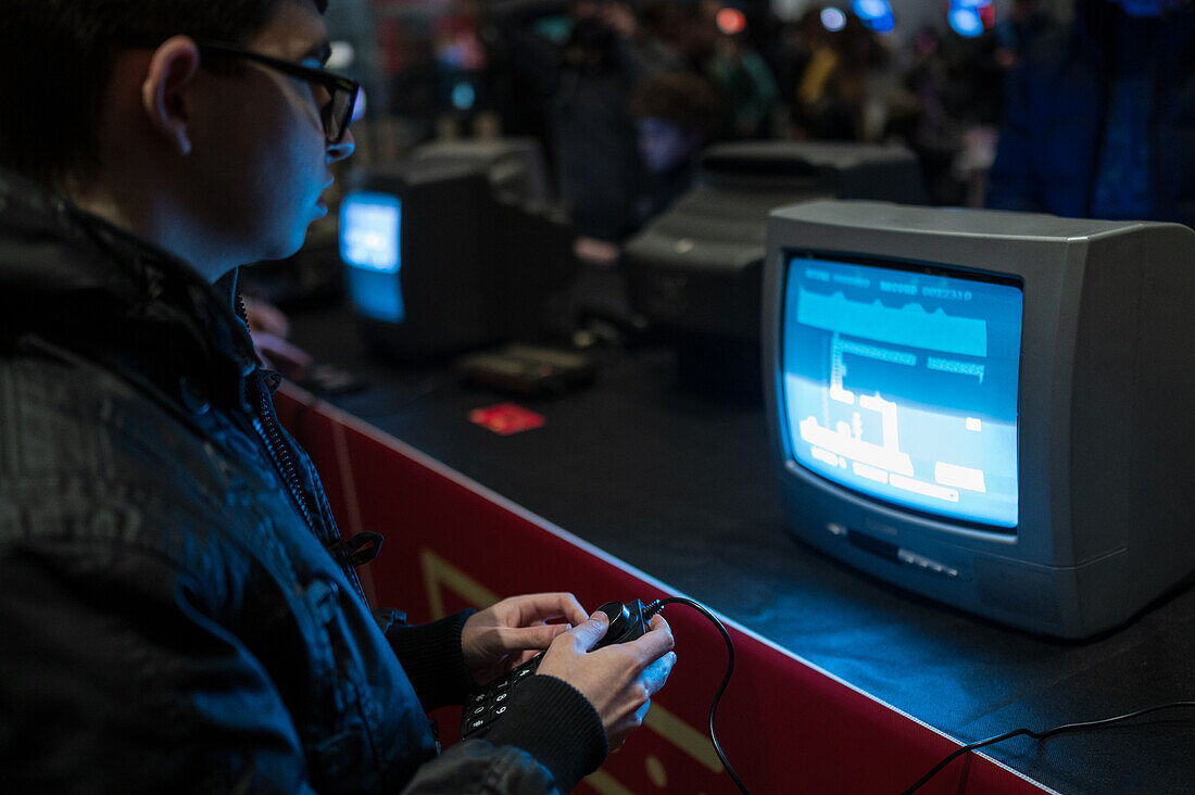 Retro Gamer 2023, an event where visitors can enjoy more than 100 original arcade machines emulating large arcades that transport you to the 80s, Zaragoza, Spain