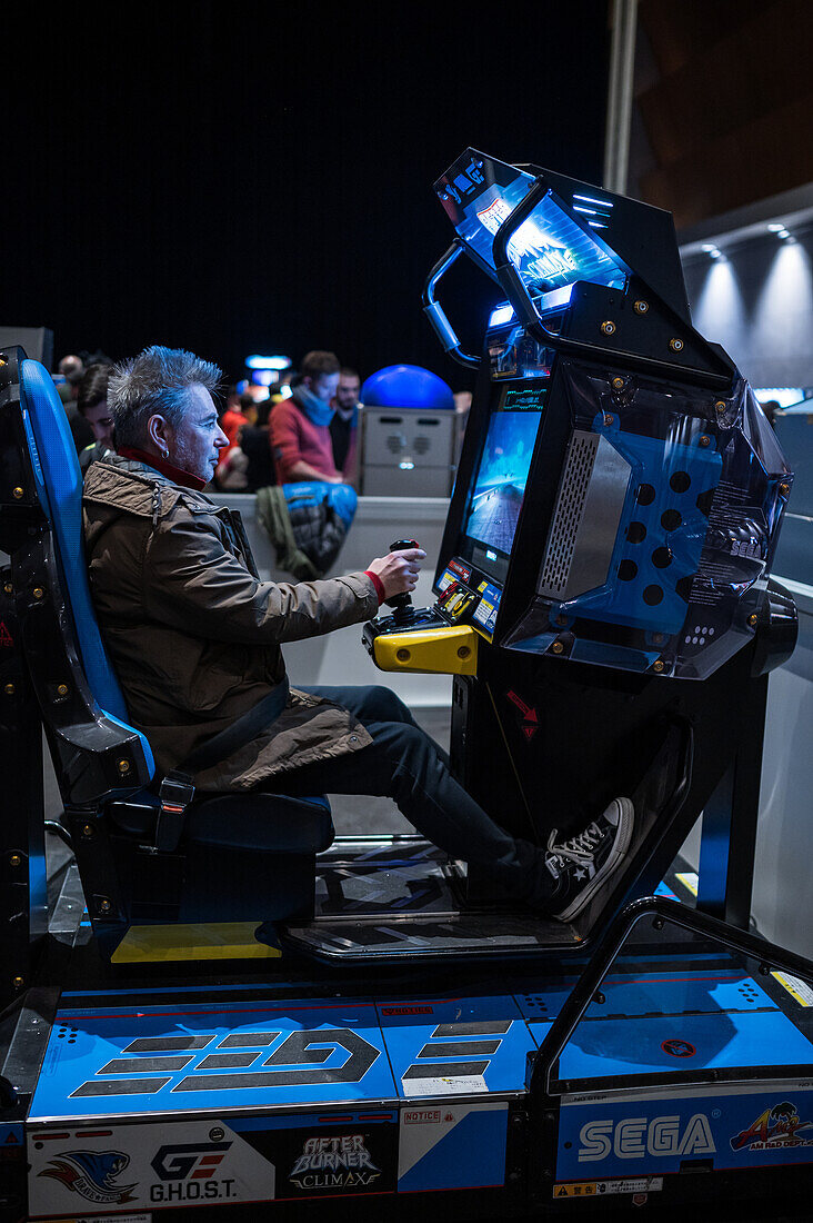 Retro Gamer 2023, an event where visitors can enjoy more than 100 original arcade machines emulating large arcades that transport you to the 80s, Zaragoza, Spain