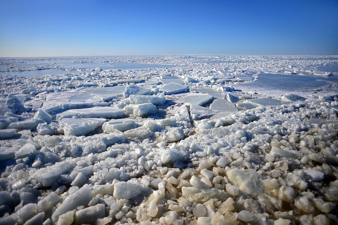 Sampo Icebreaker Cruise, ein authentischer finnischer Eisbrecher als Touristenattraktion in Kemi, Lappland