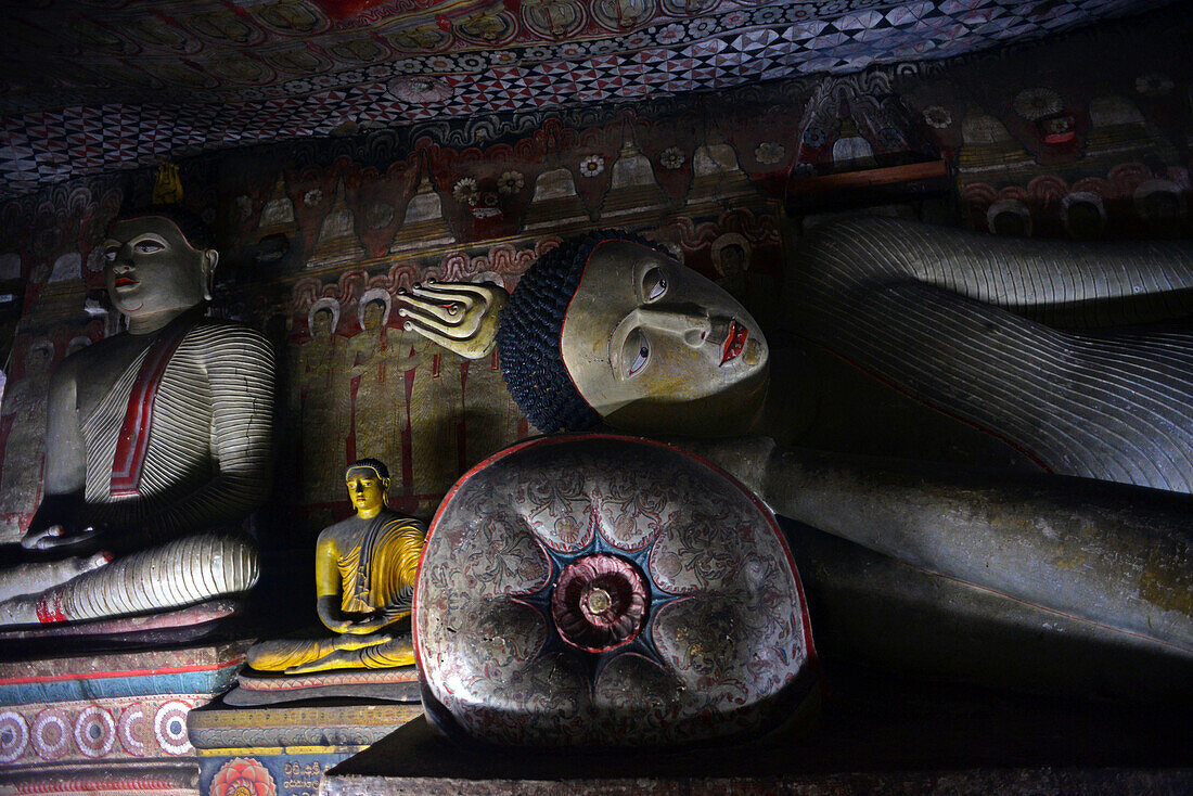 Dambulla-Höhlentempel oder Goldener Tempel von Dambulla, Weltkulturerbe in Sri Lanka