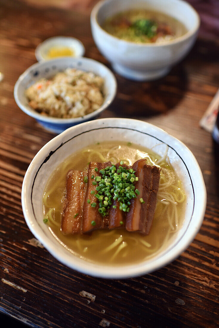 Traditionelle Soba-Nudeln in Taketomi, Okinawa, Japan