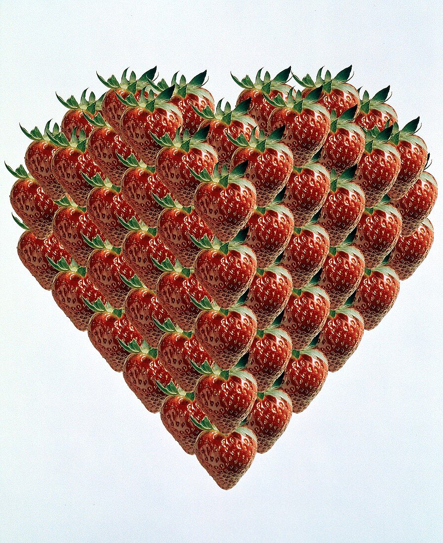 Heart-shaped Strawberry Cake