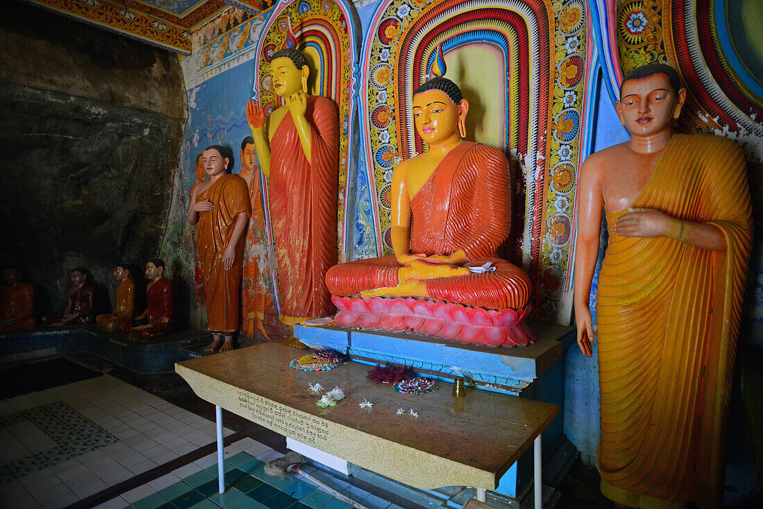 Isurumuniya, buddhistischer Tempel in der Nähe des Tissa Wewa (Tisa-Tank), Anuradhapura
