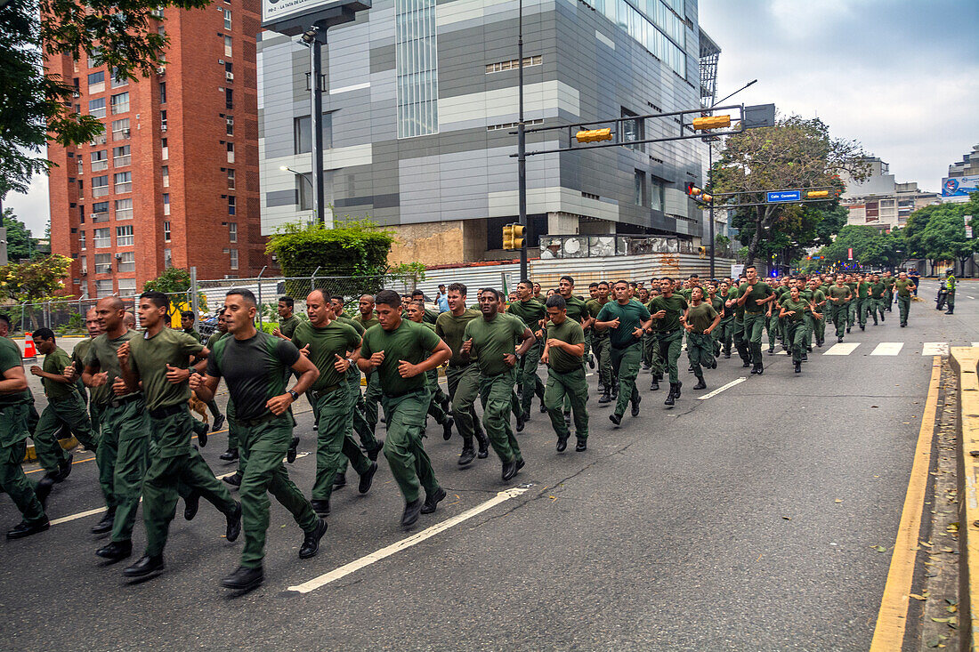 Feier zum 32. Jahrestag des 4. Februar 1992, dem Tag der nationalen Würde", dem Tag des Staatsstreichs unter der Führung von Hugo Chavez Frias in Venezuela. Caracas, 4. Februar 2024"