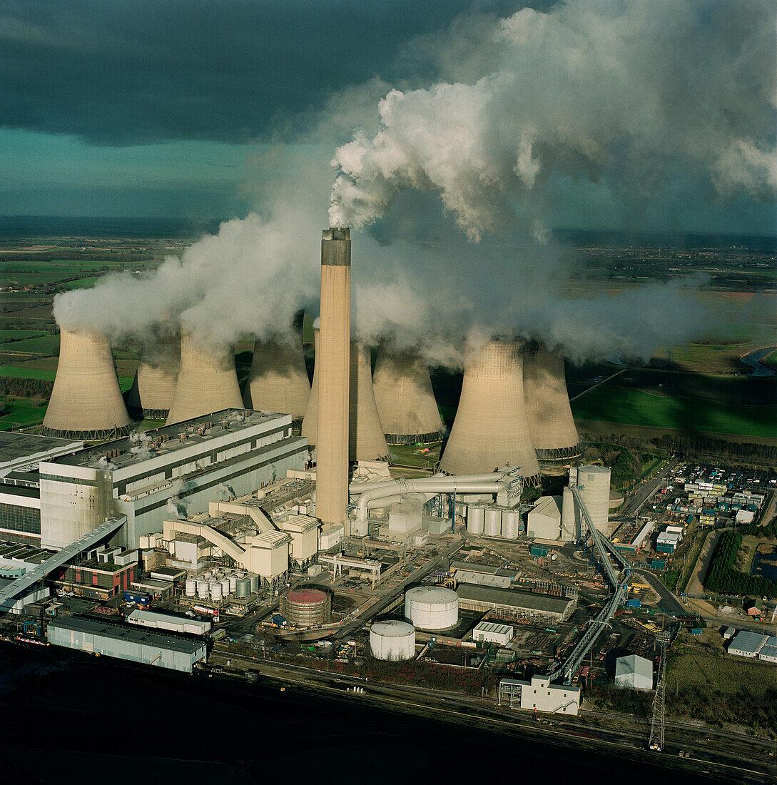 UK, North Yorkshire, Aerial view ofÊDraxÊPower Station