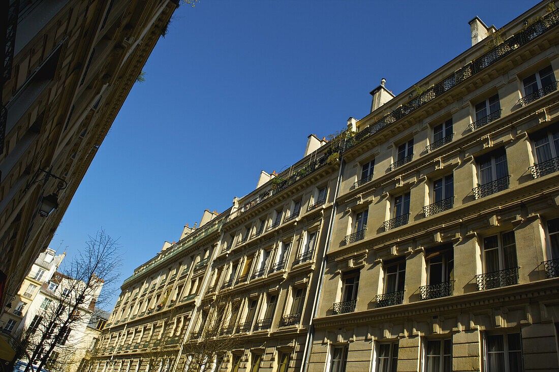 Wohngebäude im historischen Viertel des Marais; Paris, Frankreich