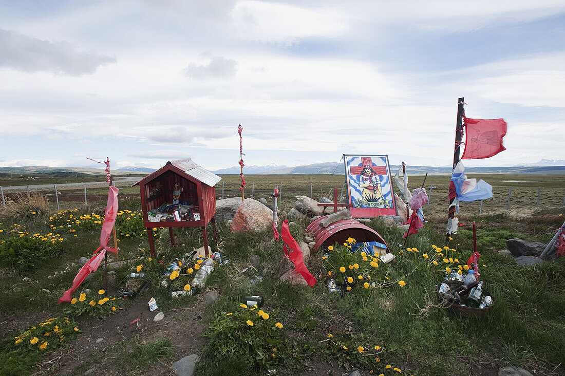 Schrein für Guachito Gil; Provinz Santa Cruz, Argentinien