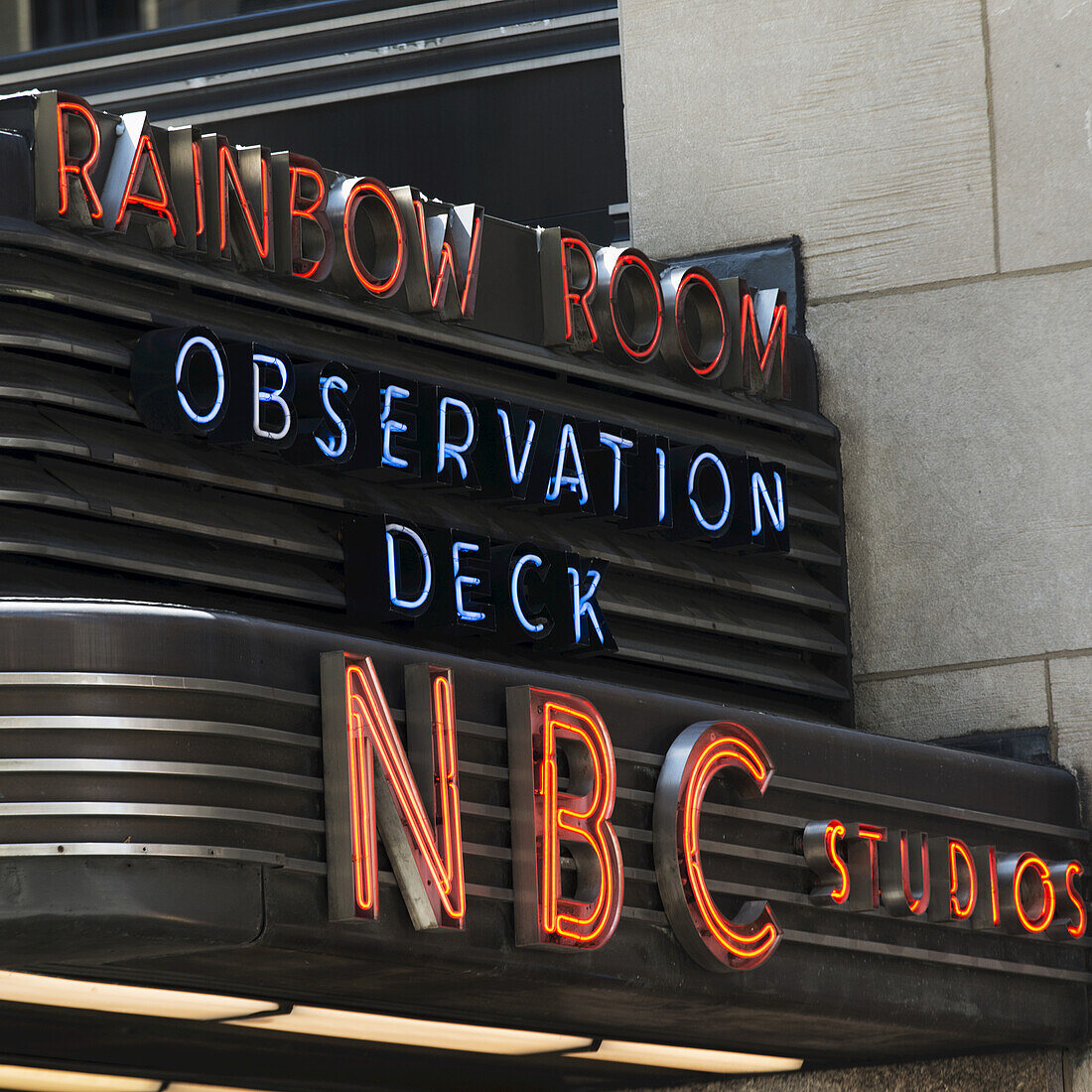 Schild für Nbc Studios Rainbow Room Observation Deck; New York City, New York, Vereinigte Staaten Von Amerika
