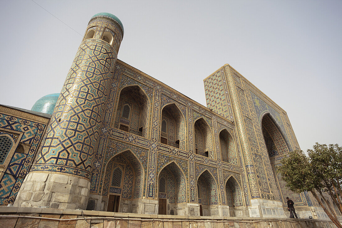Tillya-Kari-Madrassa, Registan-Platz; Samarkand, Usbekistan.