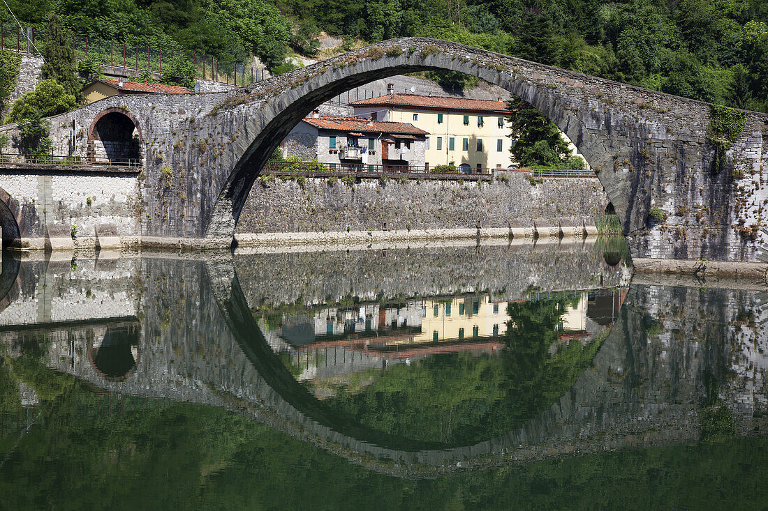 Ponte Del Diavolo; Lucca, Toskana, Italien