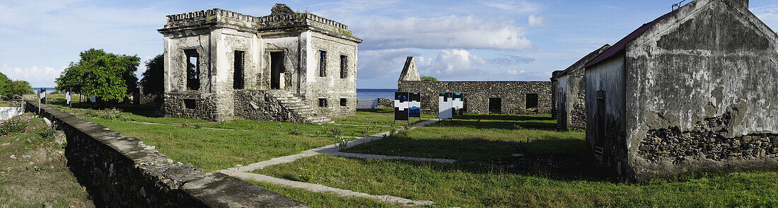 Die Ruinen von Aipelo, einem ehemaligen portugiesischen Gefängnis; Timor-Leste