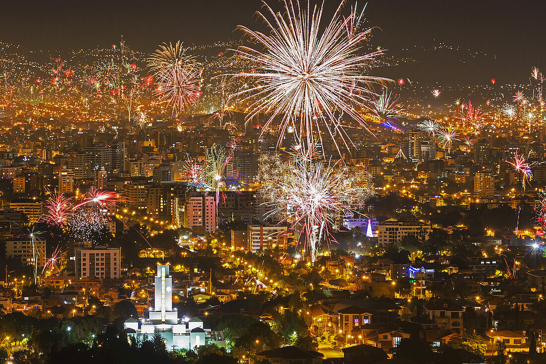 Silvesterfeuerwerk; Cochabamba, Bolivien