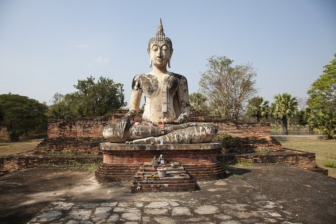Buddha-Statue; Sukhotai, Thailand