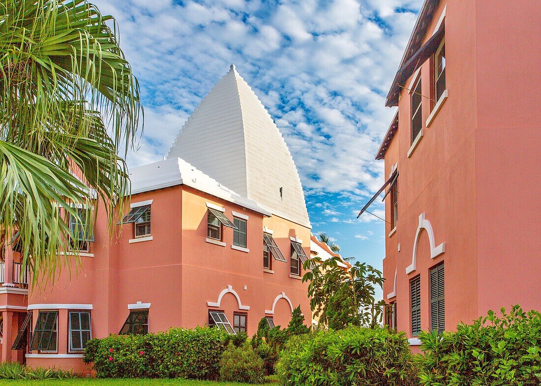Modern Bermuda architecture echoing the traditional Buttery buildings on the island, Bermuda, Atlantic, North America