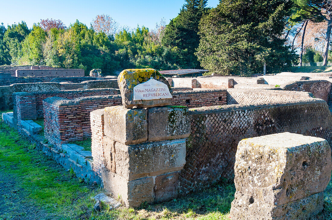 Republikanisches Speichergebäude (Magazzini), archäologische Stätte Ostia Antica, Ostia, Provinz Rom, Latium (Lazio), Italien, Europa