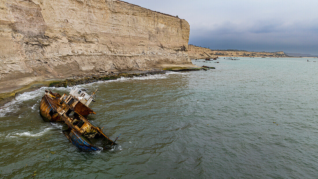 Schiffswrack-Strand, Bucht von Santiago, Luanda, Angola, Afrika