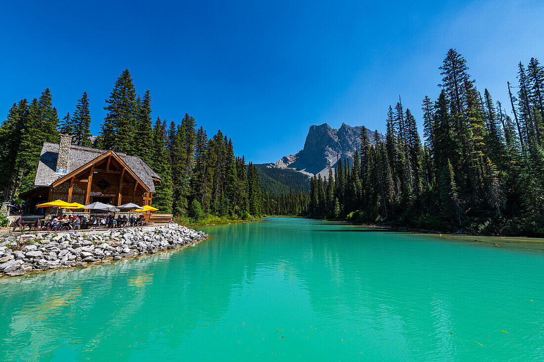 Restaurant on Emerald Lake, Yoho National Park, UNESCO World Heritage Site, British Columbia, Canada, North America