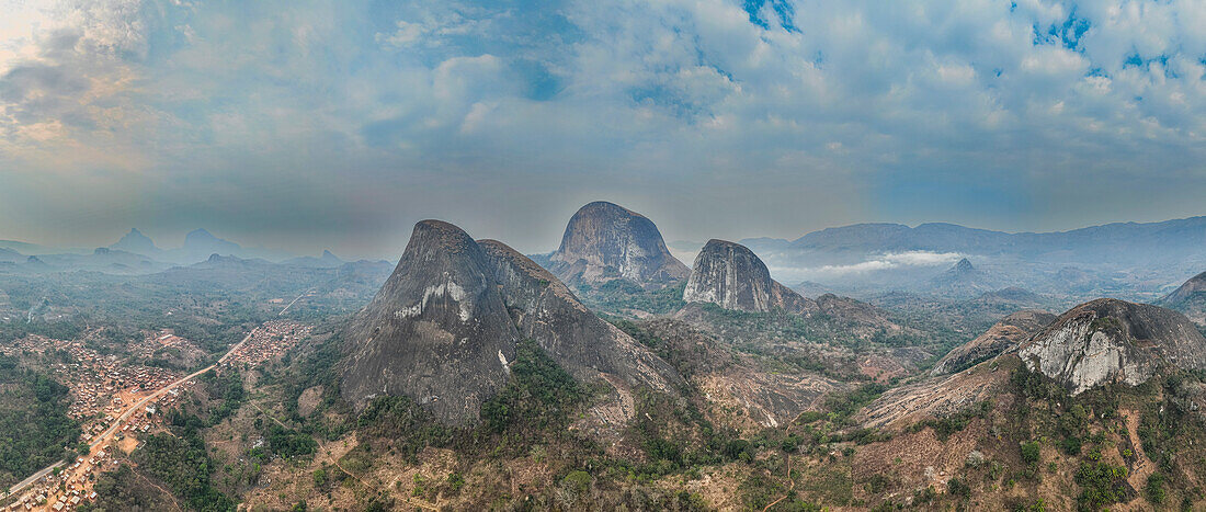 Conda, Kumbira Waldreservat, Kwanza Sul, Angola, Afrika