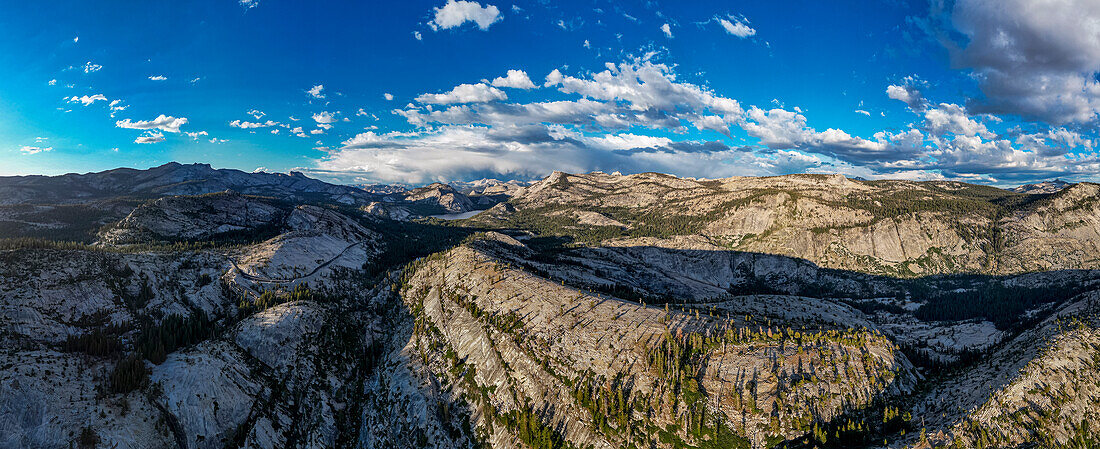 Granitberge bei Sonnenuntergang, Yosemite-Nationalpark, UNESCO-Welterbe, Kalifornien, Vereinigte Staaten von Amerika, Nordamerika