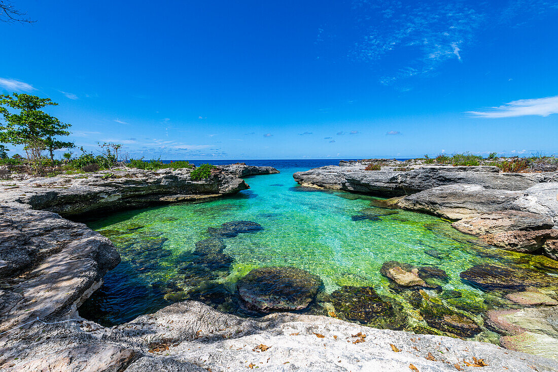 Türkisfarbene Felsenbucht, Parque Nacional Marino de Punta Frances Punta Pedernales, Isla de la Juventud (Insel der Jugend), Kuba, Westindien, Mittelamerika